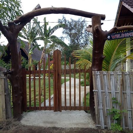 Rose Bungalow Ξενοδοχείο Pemenang Εξωτερικό φωτογραφία
