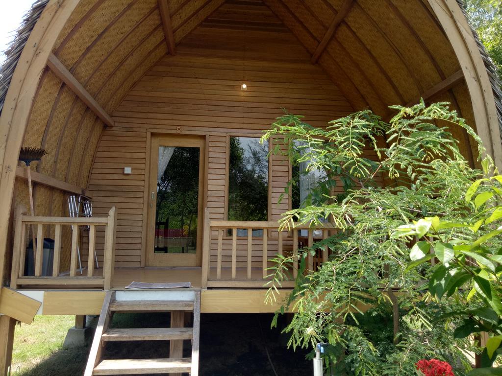 Rose Bungalow Ξενοδοχείο Pemenang Εξωτερικό φωτογραφία