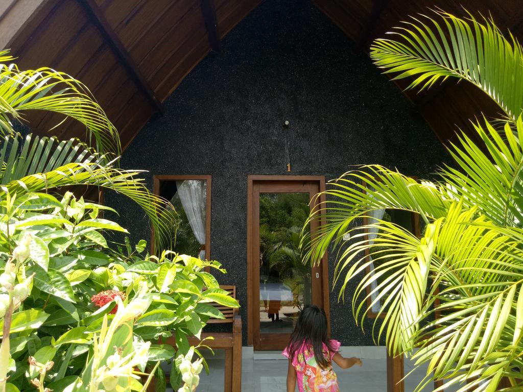 Rose Bungalow Ξενοδοχείο Pemenang Εξωτερικό φωτογραφία